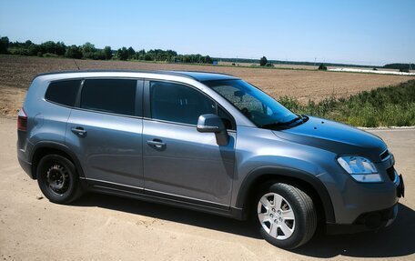 Chevrolet Orlando I, 2014 год, 1 100 000 рублей, 4 фотография