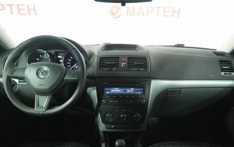 Skoda Yeti I рестайлинг, 2014 год, 948 000 рублей, 15 фотография