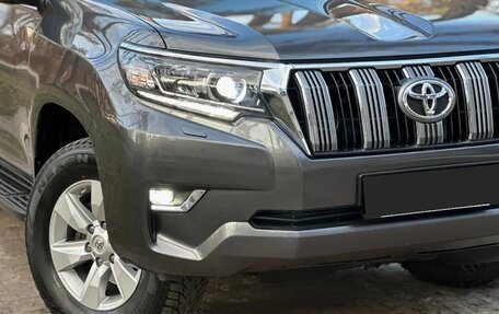 Toyota Land Cruiser Prado 150 рестайлинг 2, 2019 год, 5 150 000 рублей, 2 фотография