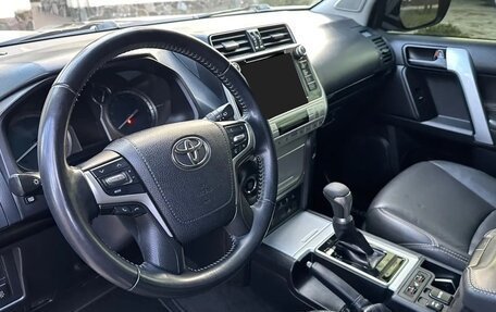Toyota Land Cruiser Prado 150 рестайлинг 2, 2019 год, 5 150 000 рублей, 6 фотография