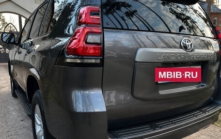 Toyota Land Cruiser Prado 150 рестайлинг 2, 2019 год, 5 150 000 рублей, 4 фотография