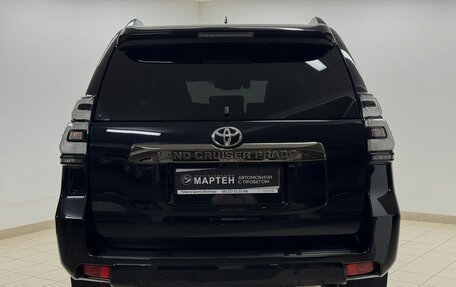 Toyota Land Cruiser Prado 150 рестайлинг 2, 2022 год, 7 680 000 рублей, 5 фотография