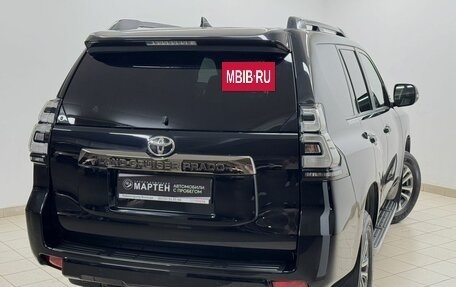 Toyota Land Cruiser Prado 150 рестайлинг 2, 2022 год, 7 680 000 рублей, 9 фотография