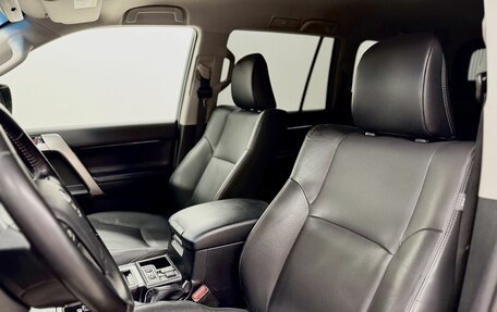 Toyota Land Cruiser Prado 150 рестайлинг 2, 2022 год, 7 680 000 рублей, 13 фотография
