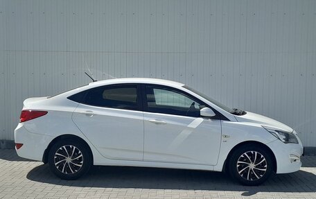 Hyundai Solaris II рестайлинг, 2015 год, 1 049 000 рублей, 8 фотография
