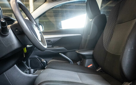 Mitsubishi Outlander III рестайлинг 3, 2014 год, 1 499 000 рублей, 17 фотография