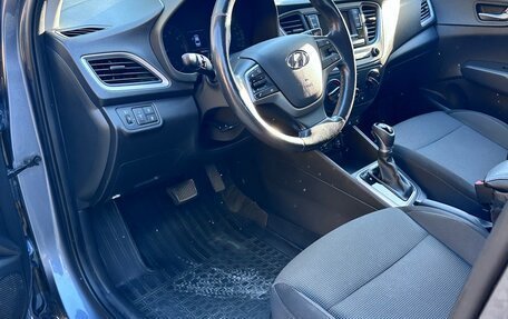 Hyundai Solaris II рестайлинг, 2018 год, 1 160 000 рублей, 7 фотография
