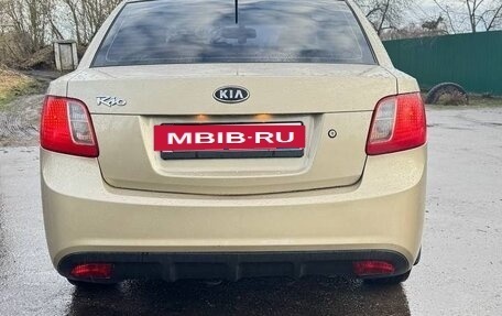 KIA Rio II, 2010 год, 450 000 рублей, 3 фотография