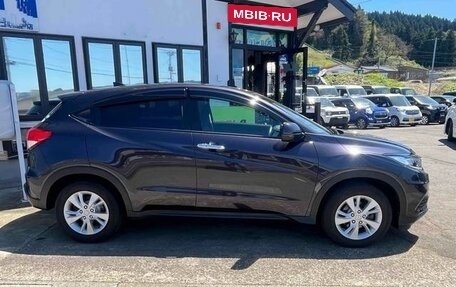 Honda Vezel, 2022 год, 1 399 000 рублей, 4 фотография