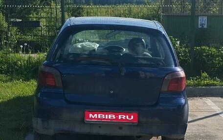 Toyota Vitz, 1999 год, 150 000 рублей, 1 фотография
