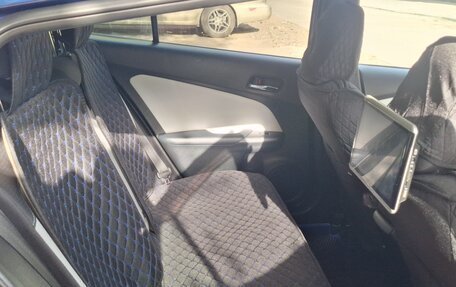 Toyota Prius IV XW50, 2017 год, 1 825 000 рублей, 7 фотография