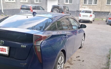 Toyota Prius IV XW50, 2017 год, 1 825 000 рублей, 29 фотография