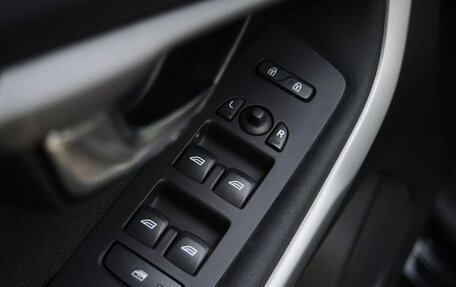 Volvo V40 Cross Country I, 2013 год, 1 390 000 рублей, 11 фотография