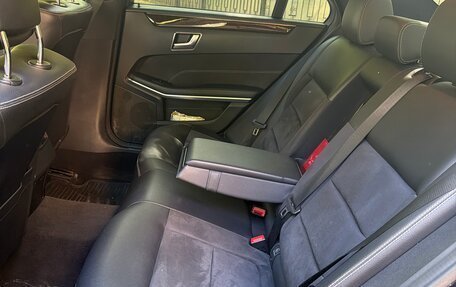 Mercedes-Benz E-Класс, 2015 год, 2 350 000 рублей, 10 фотография