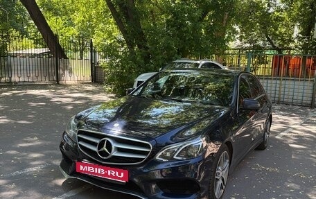 Mercedes-Benz E-Класс, 2015 год, 2 350 000 рублей, 2 фотография
