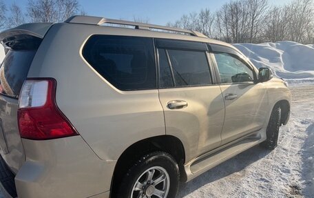 Toyota Land Cruiser Prado 150 рестайлинг 2, 2010 год, 3 400 000 рублей, 8 фотография