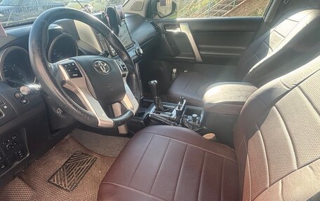 Toyota Land Cruiser Prado 150 рестайлинг 2, 2010 год, 3 400 000 рублей, 12 фотография