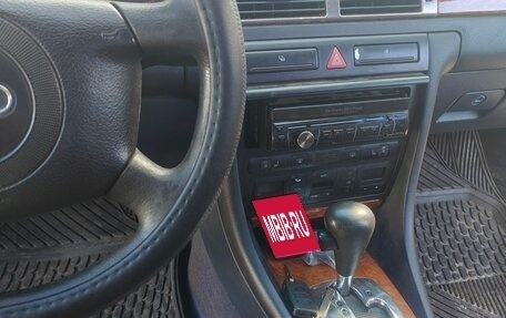 Audi A6, 1998 год, 260 000 рублей, 10 фотография