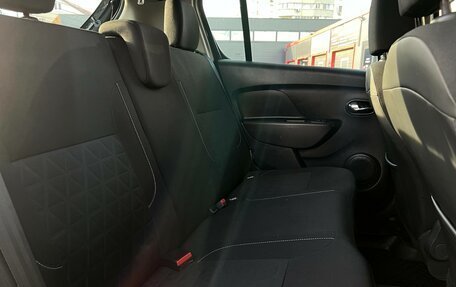 Renault Sandero II рестайлинг, 2016 год, 970 000 рублей, 31 фотография