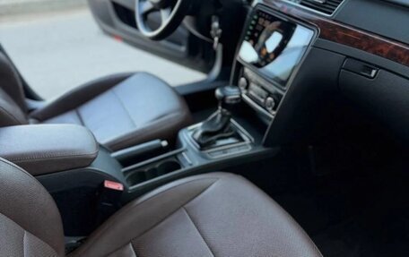 Skoda Superb III рестайлинг, 2012 год, 999 999 рублей, 9 фотография