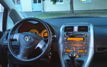 Toyota Auris II, 2008 год, 750 000 рублей, 13 фотография