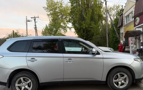 Mitsubishi Outlander III рестайлинг 3, 2012 год, 1 200 000 рублей, 8 фотография