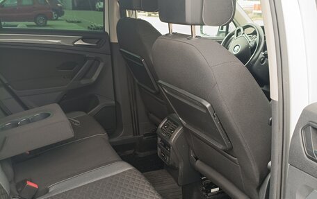 Volkswagen Tiguan II, 2019 год, 2 535 000 рублей, 8 фотография