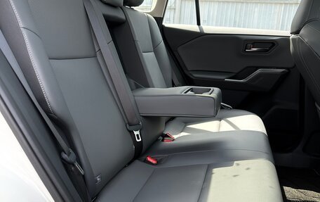 Toyota RAV4, 2026 год, 4 290 000 рублей, 23 фотография