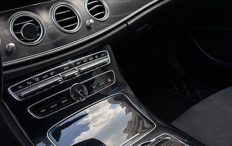 Mercedes-Benz E-Класс, 2016 год, 2 900 000 рублей, 12 фотография