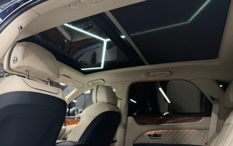 Bentley Bentayga I, 2020 год, 19 000 000 рублей, 26 фотография
