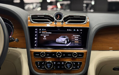 Bentley Bentayga I, 2020 год, 19 000 000 рублей, 22 фотография