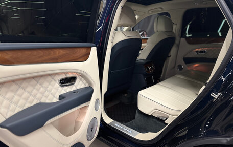 Bentley Bentayga I, 2020 год, 19 000 000 рублей, 25 фотография