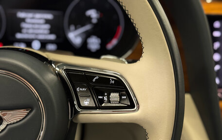 Bentley Bentayga I, 2020 год, 19 000 000 рублей, 28 фотография