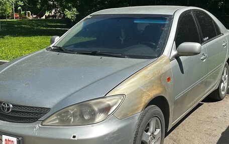 Toyota Camry V40, 2003 год, 590 000 рублей, 1 фотография