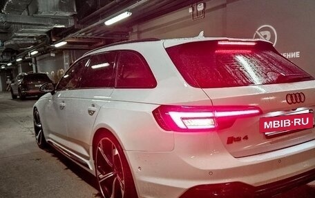 Audi RS 4, 2019 год, 5 990 000 рублей, 3 фотография