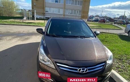 Hyundai Solaris II рестайлинг, 2015 год, 1 000 000 рублей, 5 фотография