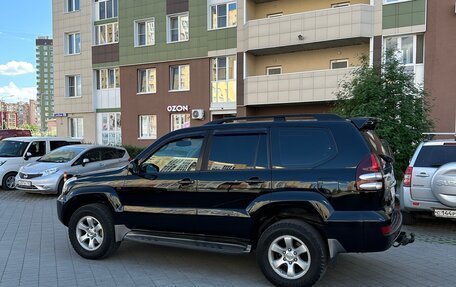 Toyota Land Cruiser Prado 120 рестайлинг, 2007 год, 1 800 000 рублей, 5 фотография
