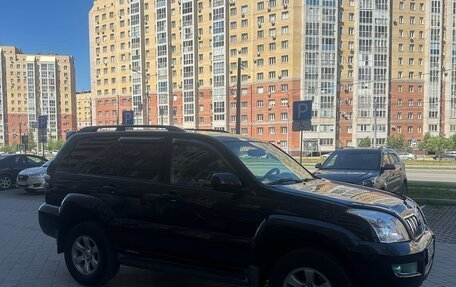 Toyota Land Cruiser Prado 120 рестайлинг, 2007 год, 1 800 000 рублей, 10 фотография