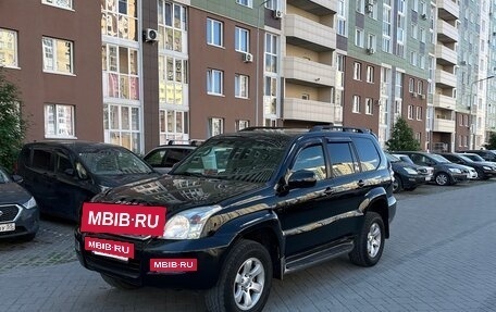 Toyota Land Cruiser Prado 120 рестайлинг, 2007 год, 1 800 000 рублей, 3 фотография
