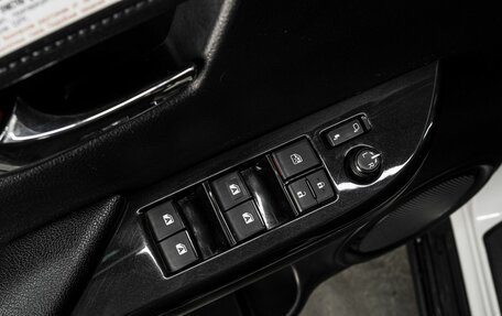 Toyota Hilux VIII, 2020 год, 4 550 000 рублей, 12 фотография