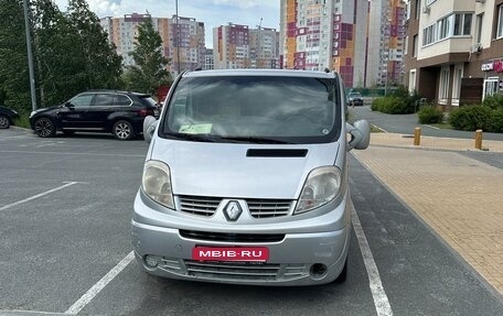 Renault Trafic, 2011 год, 1 200 000 рублей, 1 фотография