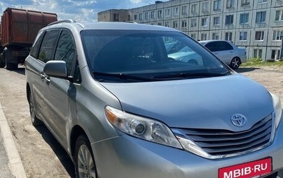 Toyota Sienna III, 2015 год, 2 550 000 рублей, 1 фотография