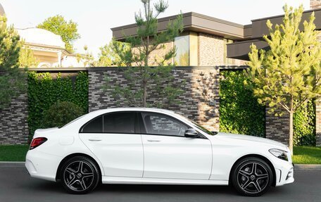 Mercedes-Benz C-Класс, 2018 год, 2 999 990 рублей, 7 фотография