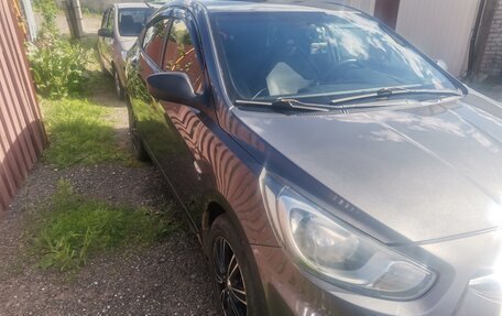 Hyundai Solaris II рестайлинг, 2012 год, 750 000 рублей, 11 фотография
