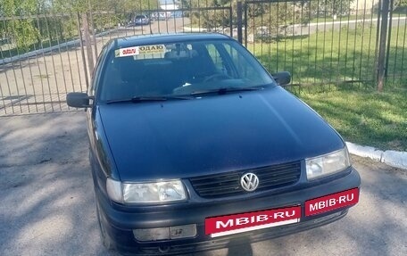 Volkswagen Passat B4, 1994 год, 300 000 рублей, 6 фотография