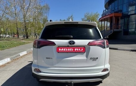 Toyota RAV4, 2016 год, 2 530 000 рублей, 4 фотография