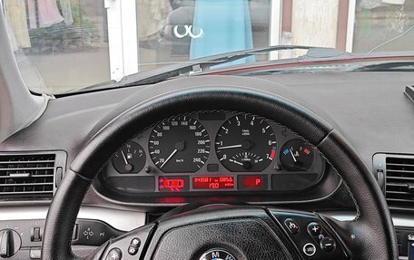 BMW 3 серия, 2004 год, 700 000 рублей, 2 фотография