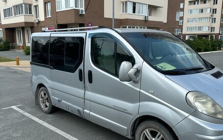 Renault Trafic, 2011 год, 1 200 000 рублей, 2 фотография