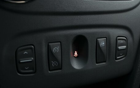 Renault Sandero II рестайлинг, 2020 год, 1 240 000 рублей, 18 фотография