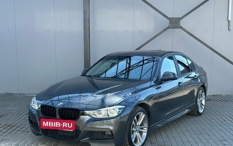 BMW 3 серия, 2018 год, 2 200 000 рублей, 3 фотография